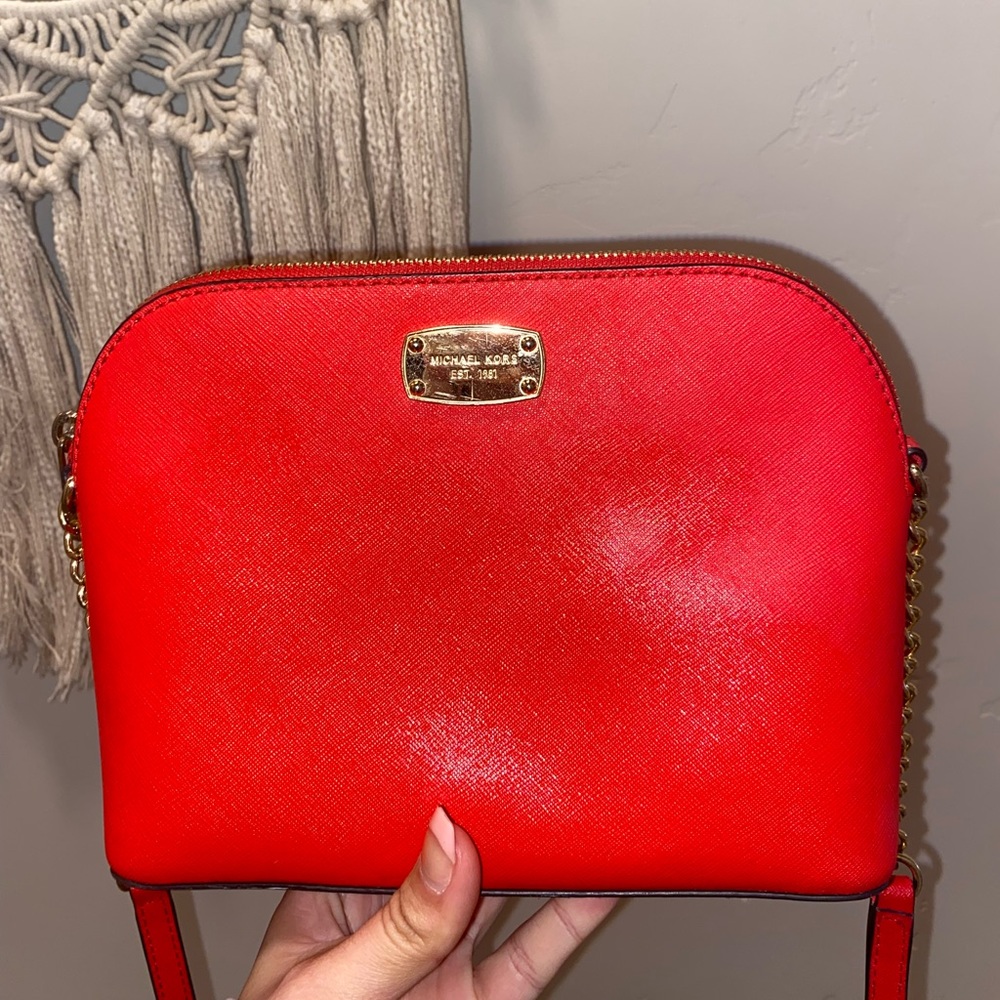 Michael Kors Crossbody!